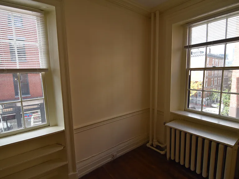27 Anderson St #36 — Photo 7