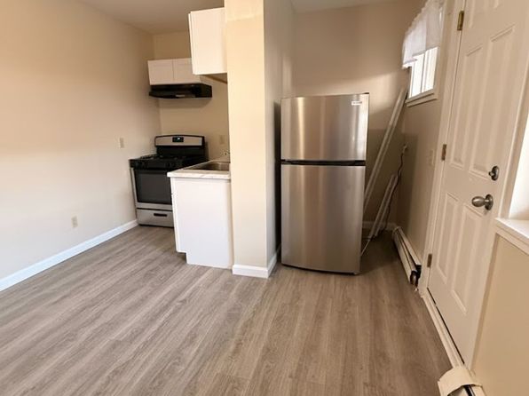 1022 Us Route 4 E APT 13