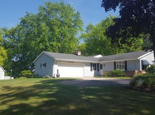 5858 River Rd, West Bend, WI 53095