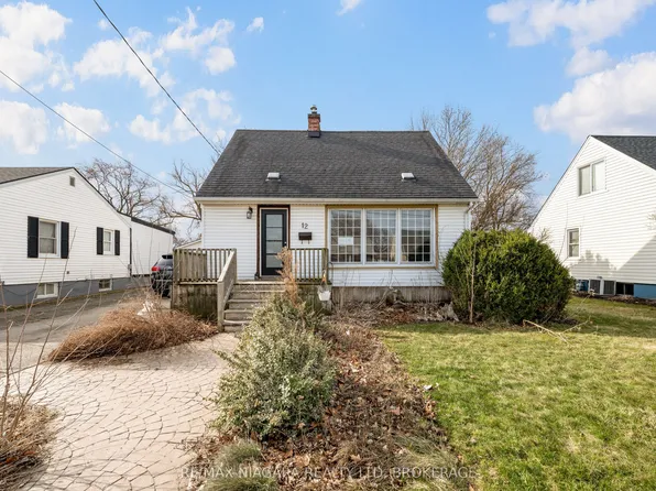 12 Admiral Rd, Saint Catharines, ON L2P 1G5