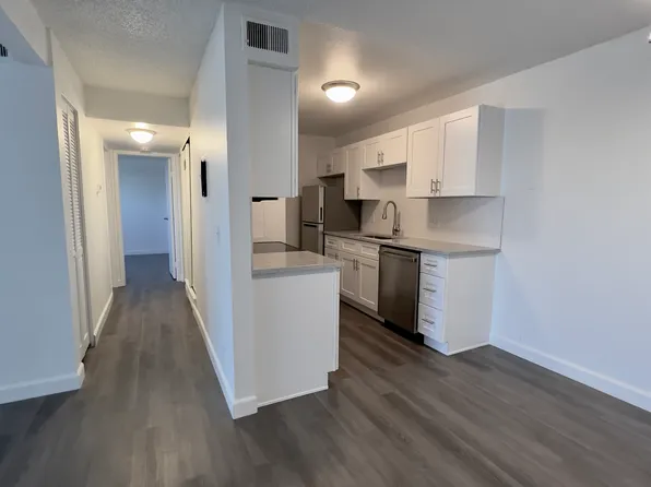 16259 W 10th Ave, Golden, CO