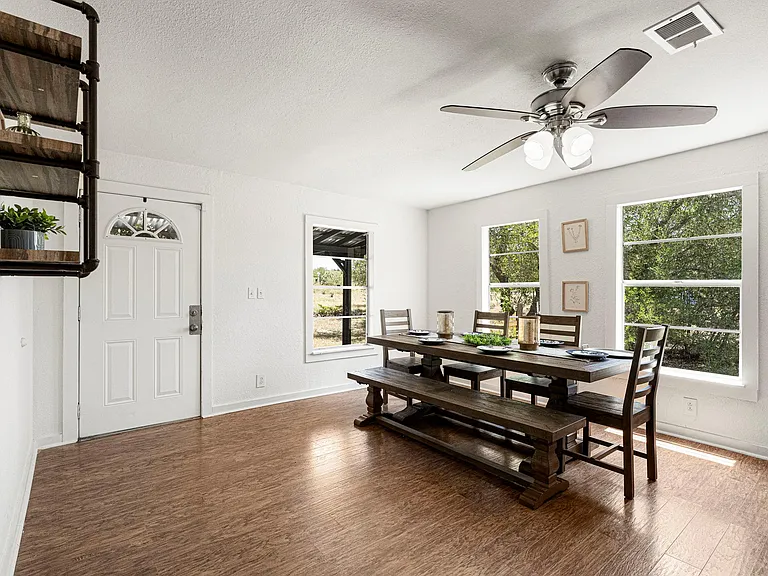 2591 Spring Valley Dr — Photo 14