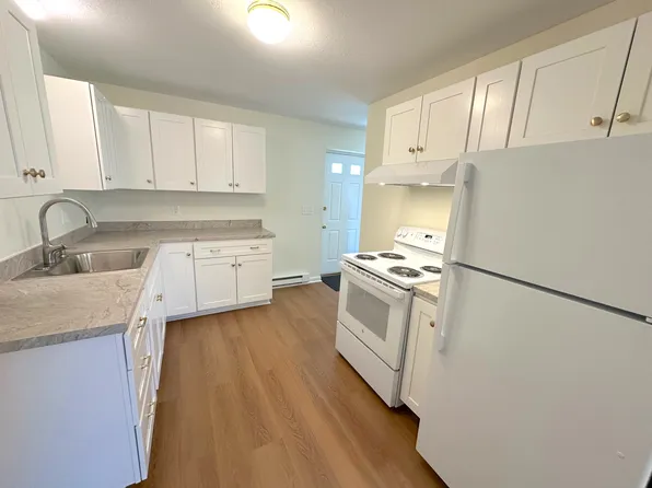 242 Alfred St #3, Biddeford, ME 04005