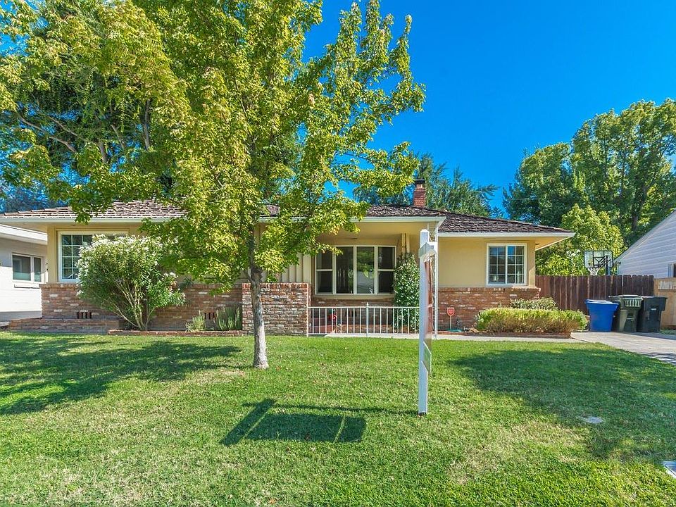 1st image of 1425 Claremont Way