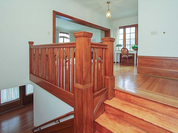 2nd image of 108 Palm Ave