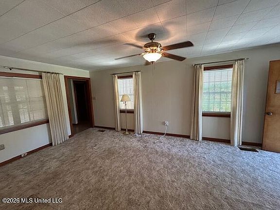 4th image of 3100 River Ridge Rd