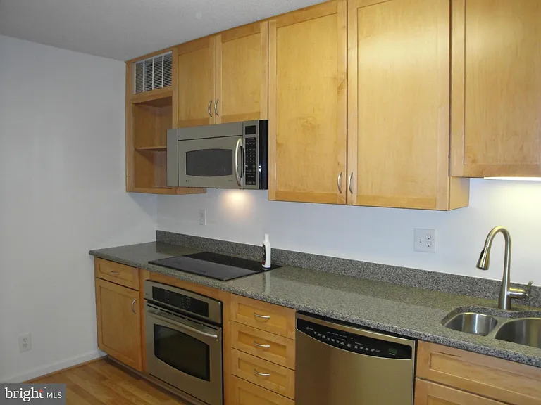 8360 Greensboro Dr #203 — Photo 10
