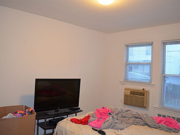 5th image of 2320 E 23rd St
