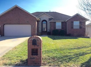 792 E Jordan Ct, Nixa, MO 65714