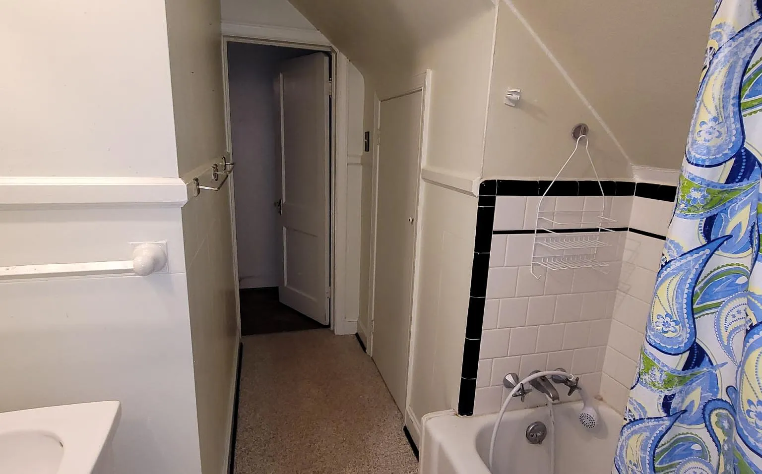 1 bed, 725 sqft, $925 — Photo 1