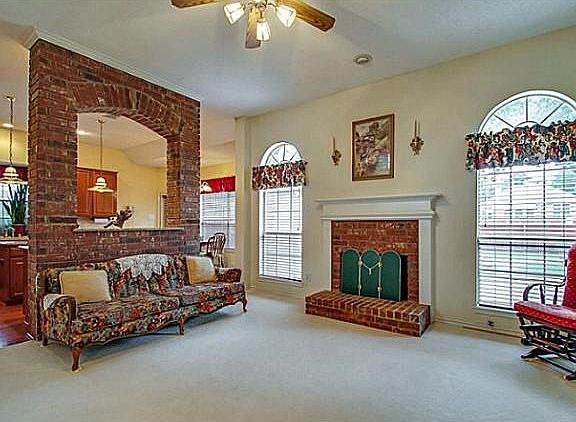 3rd image of 2020 Elm Creek Ln
