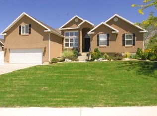 961 E Center St, Pleasant Grove, UT 84062