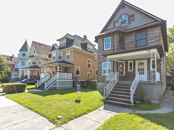 3rd image of 5731 W Race Ave