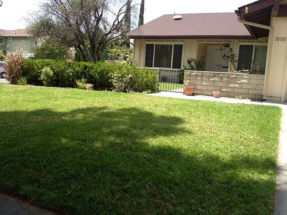 3rd image of 10101 Gladbeck Ave