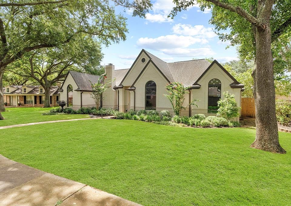 4755 Lake Village Dr, Weston Lakes, TX 77441 MLS 68168470 Zillow