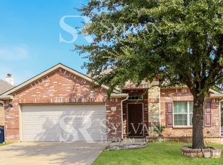 3917 Yarberry Ct, Roanoke, TX 76262