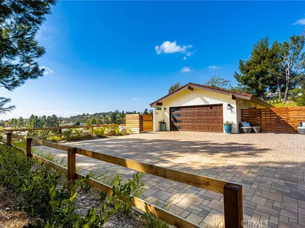 1822 Sirrine Dr, Santa Ana, CA 92705