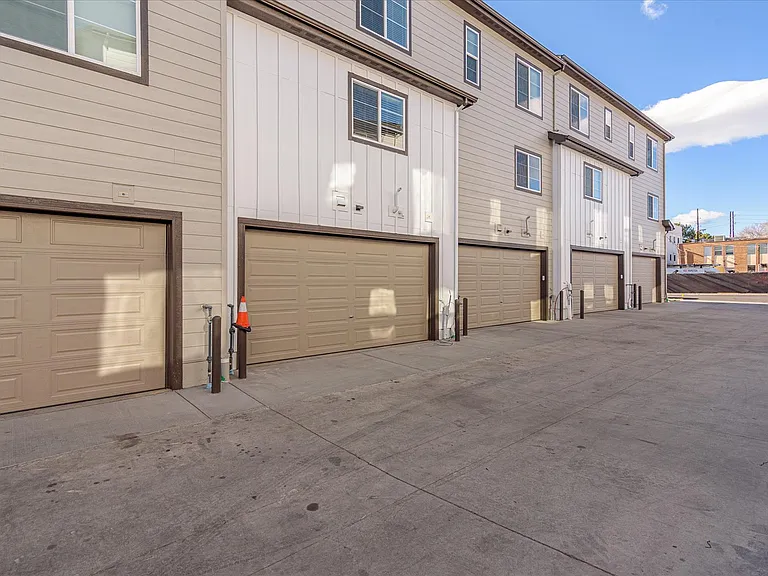 1380 Hoyt St #4 — Photo 14