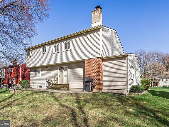 5th image of 44 Clemson Rd