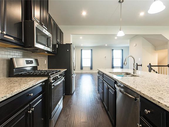 4th image of 2392 Cook Dr