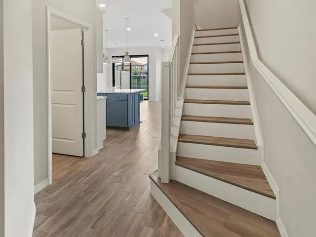 3 bed, 2.5 bath, $3,600 — Photo 2