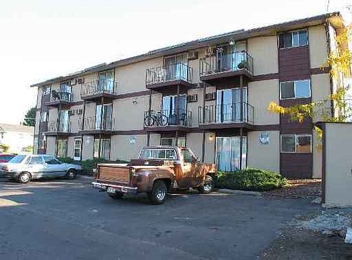 2nd image of 2112 W Northwest Blvd APT 3