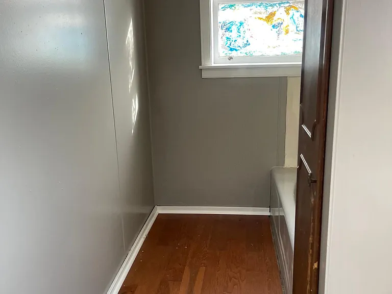 101 N George St #2 — Photo 12