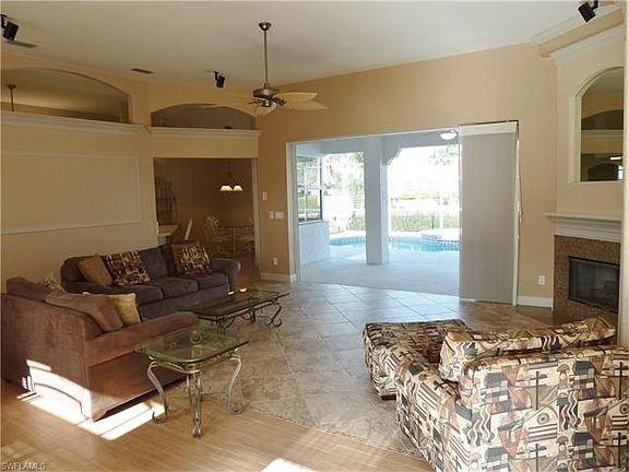 5th image of 2304 SE 19th Pl