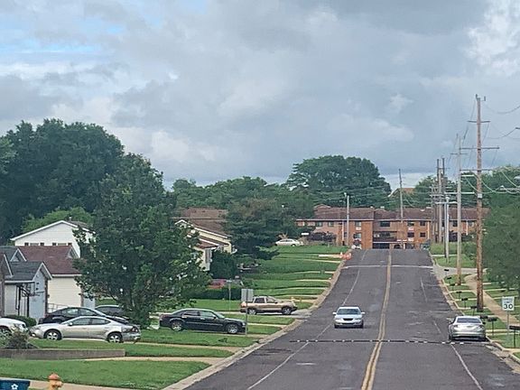4th image of 9119 Cozens Ave