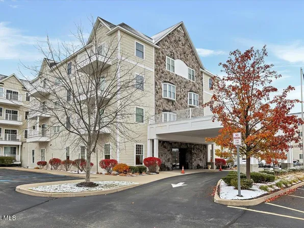 8 Wall Street APT 106, Clifton Park, NY 12065