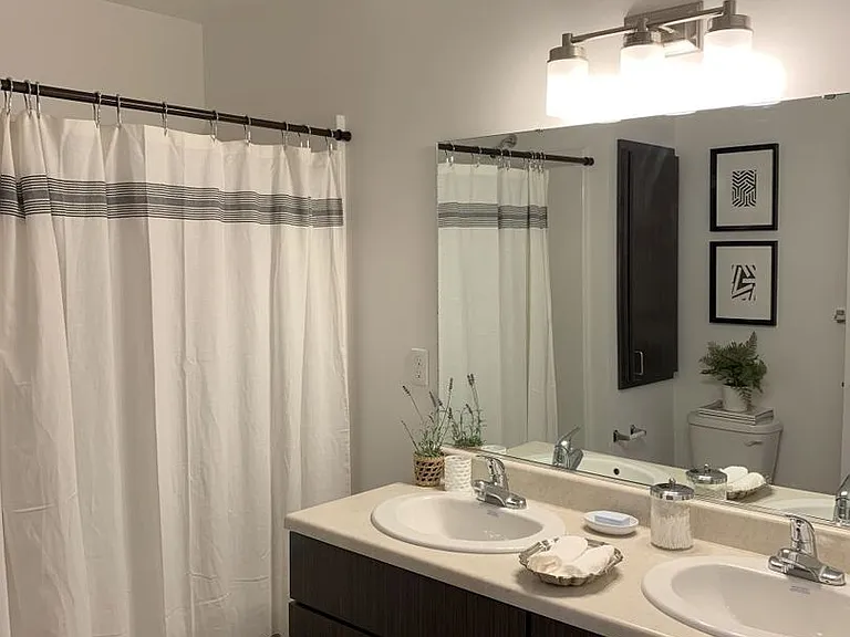 Tumwater Pointe Apartments — Photo 12