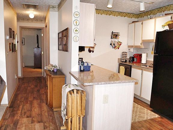 3rd image of 275 Residence Dr #275