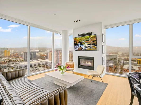 1075 NW Northrup St, Portland, OR