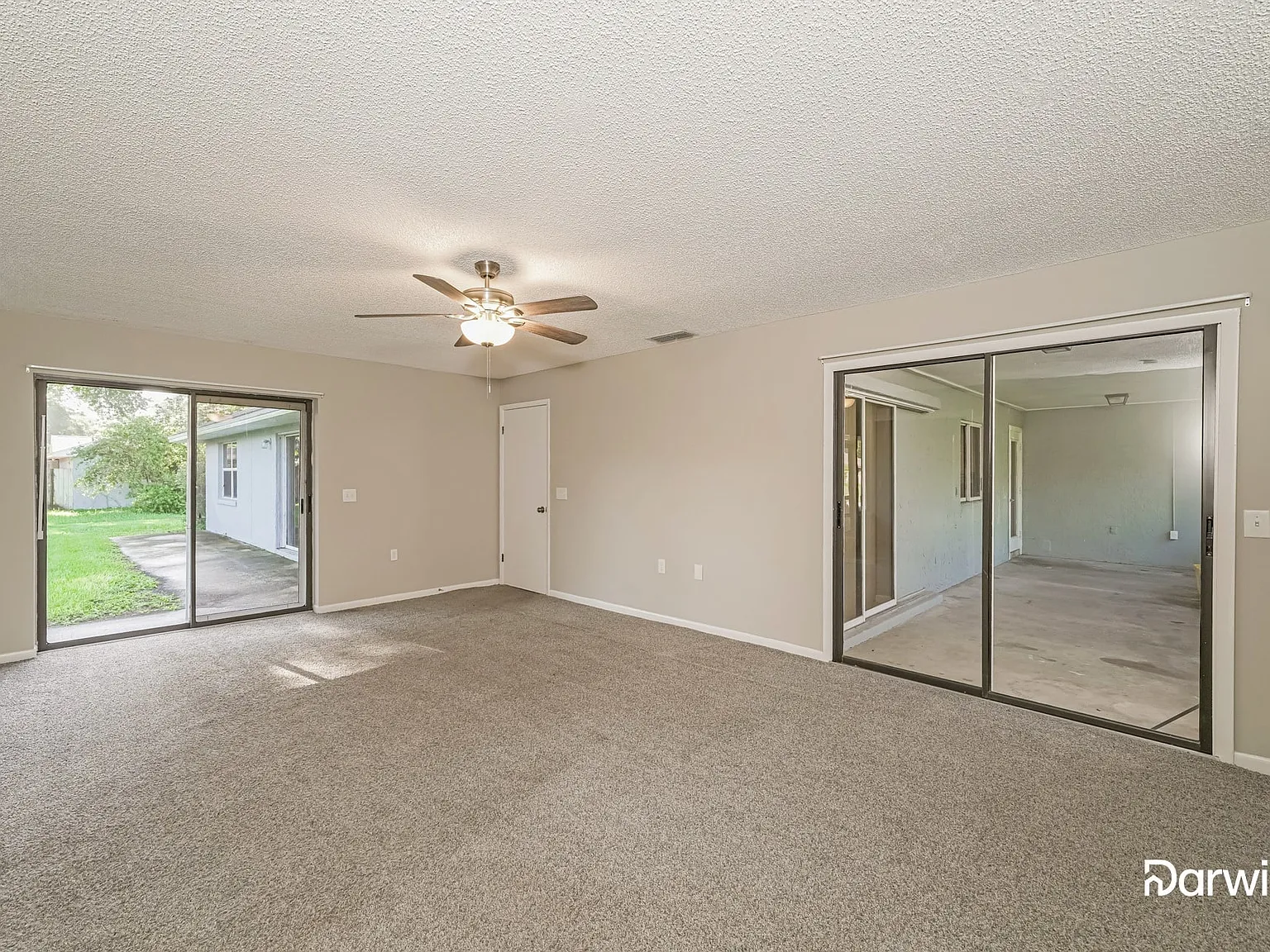 3 bed, 2.0 bath, 1902 sqft, $2,125 — Photo 4
