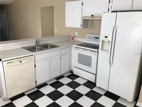2nd image of 4320 Venice Dr