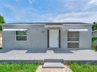 126 SE 4th St, Hallandale, FL 33009