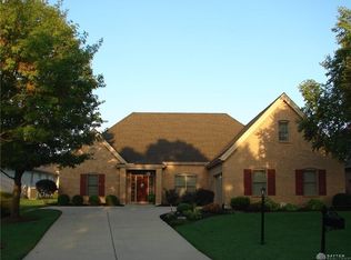 1245 Club View Dr, Dayton, OH