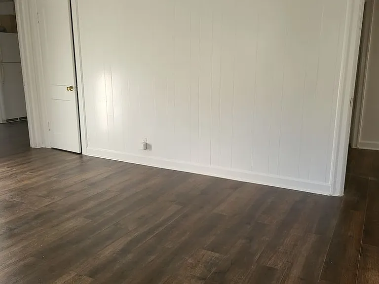 604 Morris Rd — Photo 3