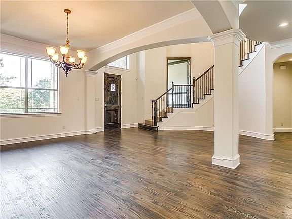 3rd image of 705 Silver Spur Ct