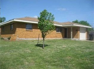 219 S Janeway Ave, Moore, OK 73160
