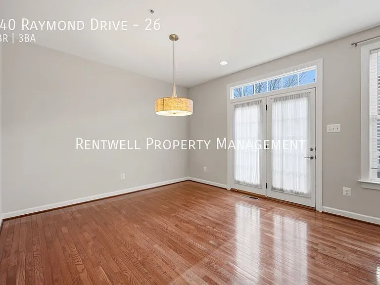 540 Raymond Dr #26 — Photo 14