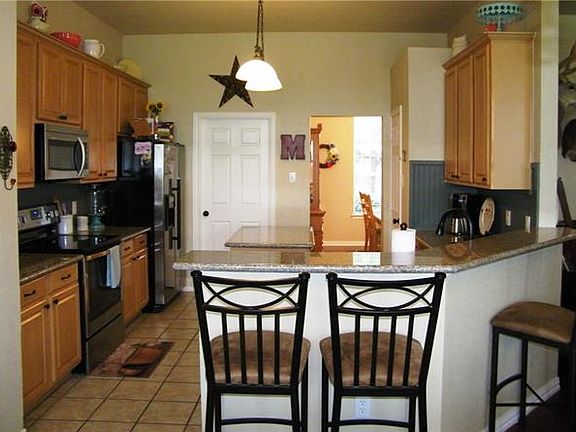 2nd image of 821 S Sherry Ln #S