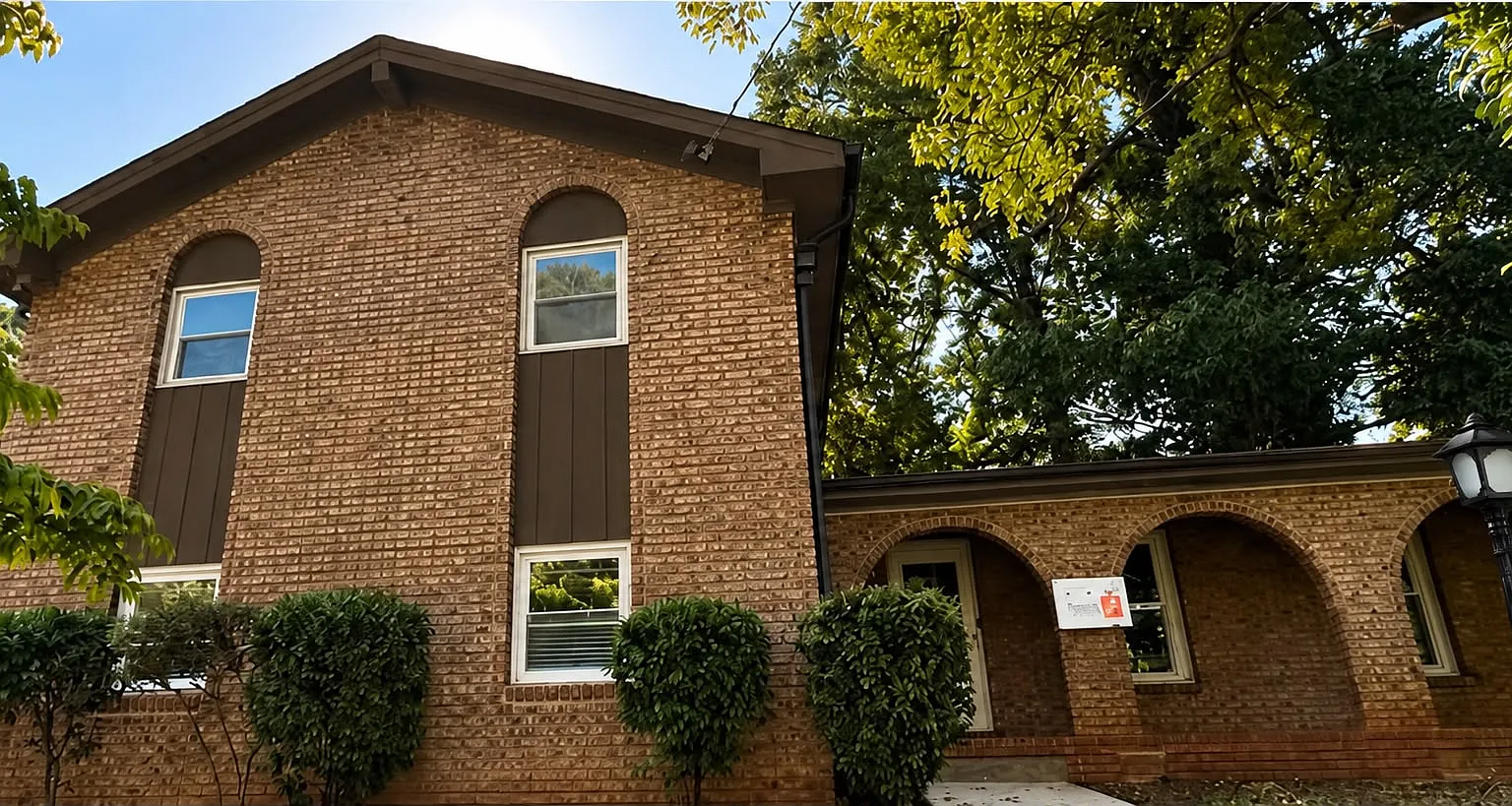 7 bed, 2600 sqft, $3,500 — Photo 1