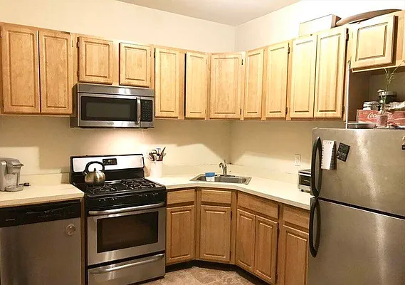 Rented by Blue Egg Realty Corp | media 13