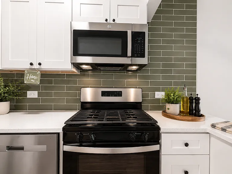 Oak Forest K Apartments — Photo 4