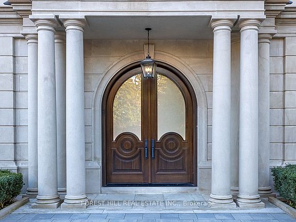 3rd image of 15 Tudor Gate