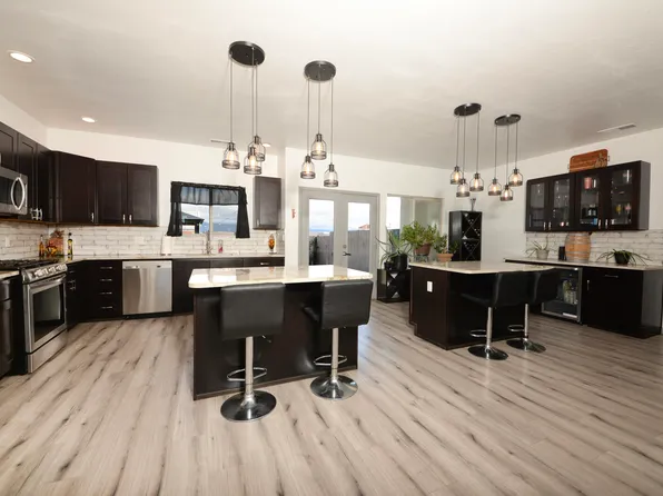 1012 25th St SE, Rio Rancho, NM 87124