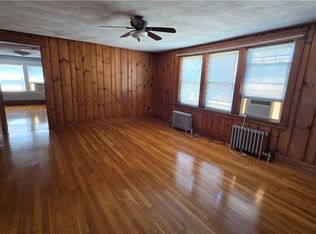 28 Crawford St, Cranston, RI 02910