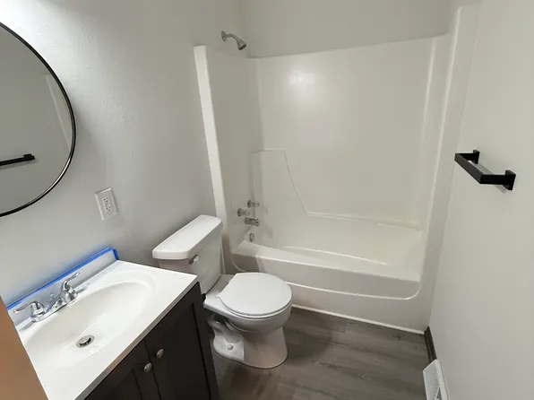 2736 19th St, Rockford, IL 61109