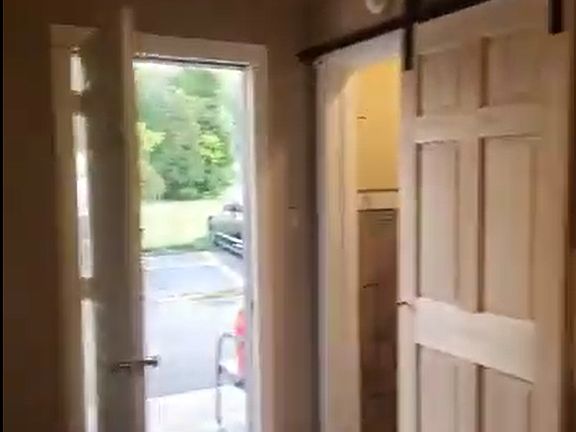 3rd image of 10900 Mason Rd NE
